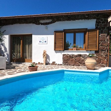 Villa Sari Affitta Camere La Caletta Dış mekan fotoğraf